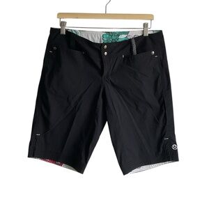 Lululemon Black Short, size 8